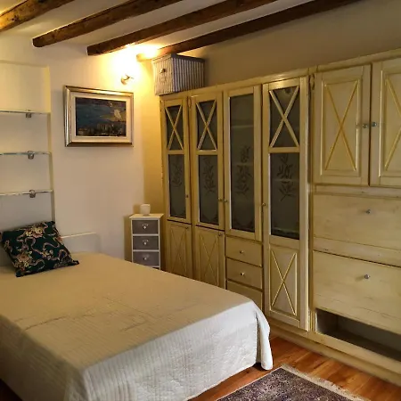 Studio Delmonte Apartment Rovinj